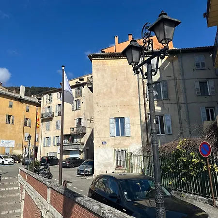 2 Pieces Vue A Proximite Des Parfumeries Grasse